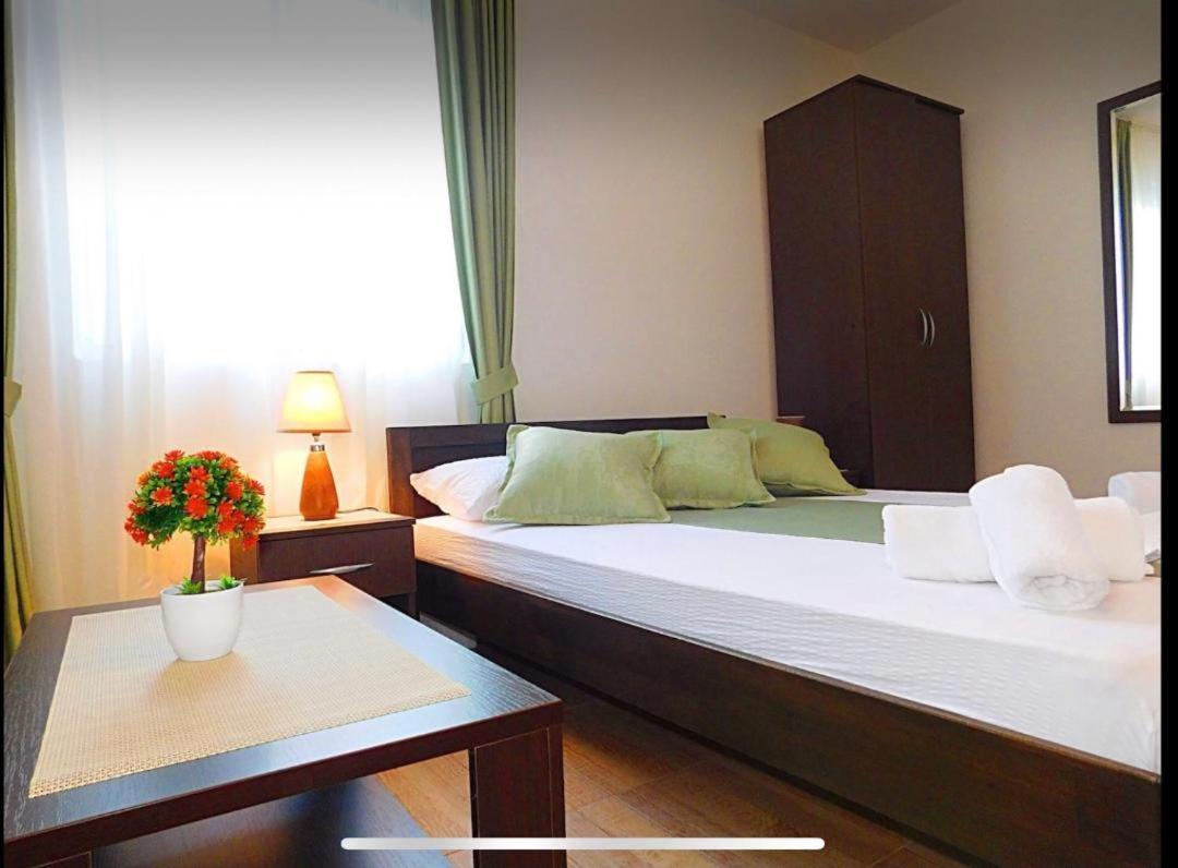 Apartments Lekic Будва Екстериор снимка
